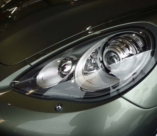 Land Rover Recreates 1948 Production Line